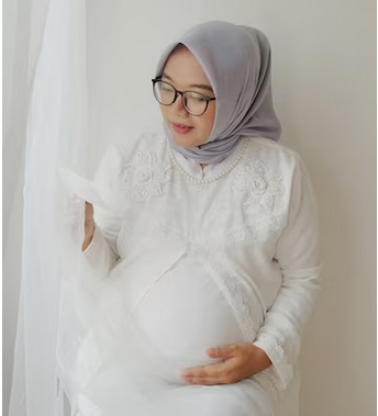 Puasa saat Trimester Ketiga, Amankah Bagi Moms dan Janin?