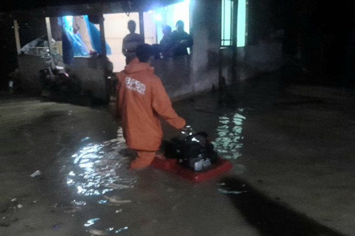 Sejumlah Titik di Bukittinggi Banjir usai Diguyur Hujan Lebat