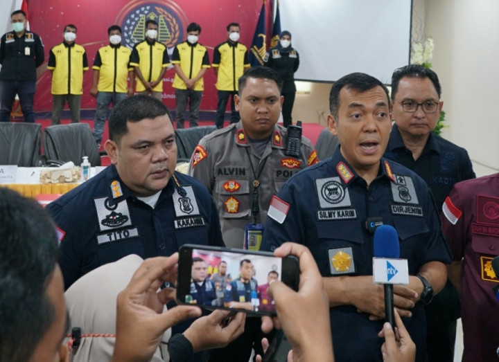 Palsukan Visa Indonesia, 2 WN Bangladesh Ditangkap Imigrasi Bandara Soetta