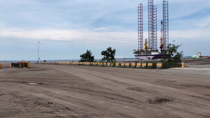 <i>Nganggur</i>, Gimana Nasib 2.000 Pekerja Pasca Penutupan Pelabuhan KCN Marunda?