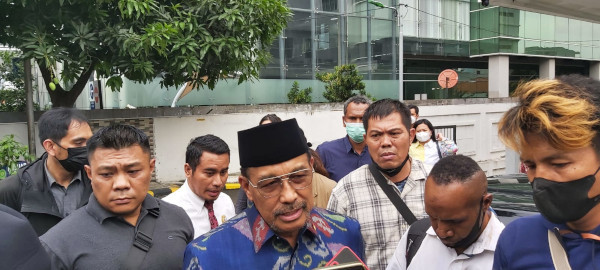 Jadi Saksi di PN Jakbar, Nono Sampono: Kami <i>Gak</i> Mungkin Kayak Mafia Tanah