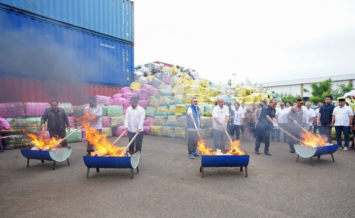 Komitmen Lindungi Industri Tekstil dan UMKM, Pemerintah Bersinergi Berantas Pakaian Bekas Impor