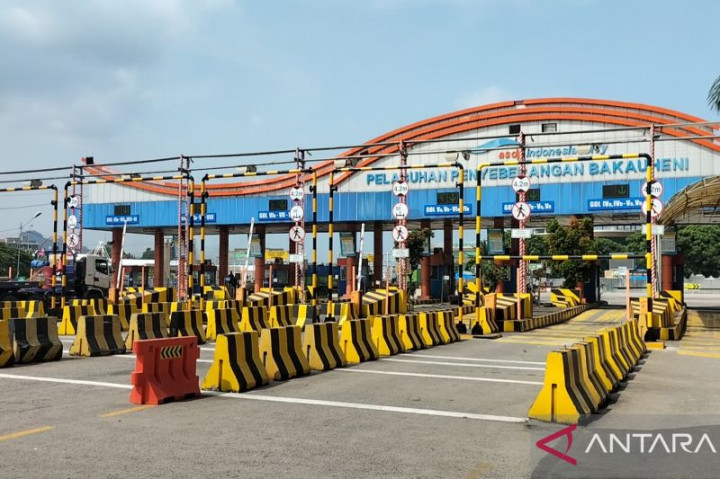 Kendaraan Belum Punya Tiket Dilarang Masuk Pelabuhan Bakauheni