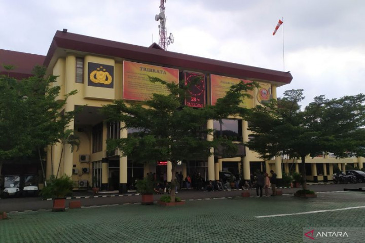 Kapolda Jabar Dirotasi, Irjen Akhmad Wiyagus Gantikan Irjen Suntana