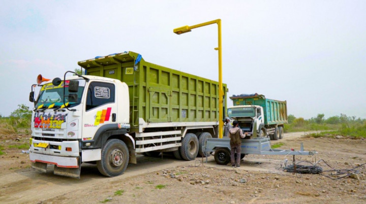 Jembatan di Marunda Amblas Usai Dilintasi <i>Tronton</i>, Perusahaan Diminta Tanggung Jawab
