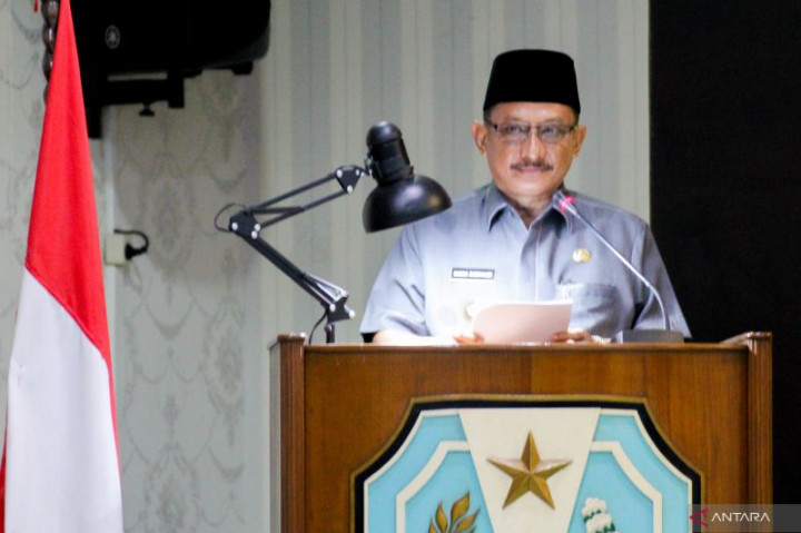 Izinkan Lokalisasi Beroperasi Asal PSK Salat Tarawih, Kasatpol PP Situbondo Dicopot