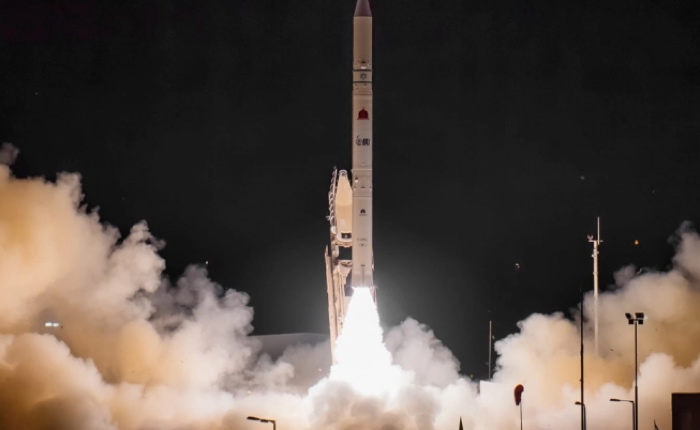 Israel Luncurkan Satelit Mata-mata Canggih Terbaru