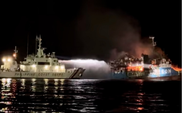 12 Orang Tewas Setelah Kebakaran Melanda Kapal Feri di Filipina