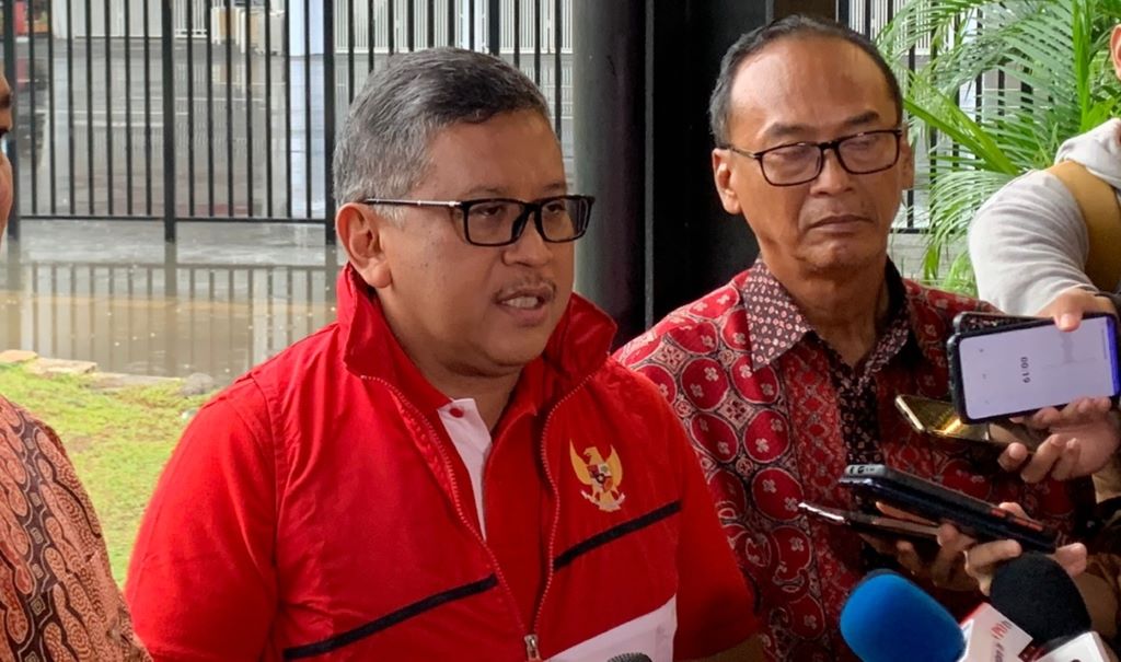 PDIP Bela Ganjar dan Koster yang Dirujak Netizen Soal Batalnya Piala Dunia U-20