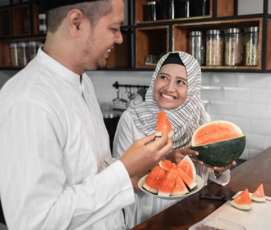 Diet Sambil Puasa? Bisa Dong! Begini 5 Cara Melakukannya