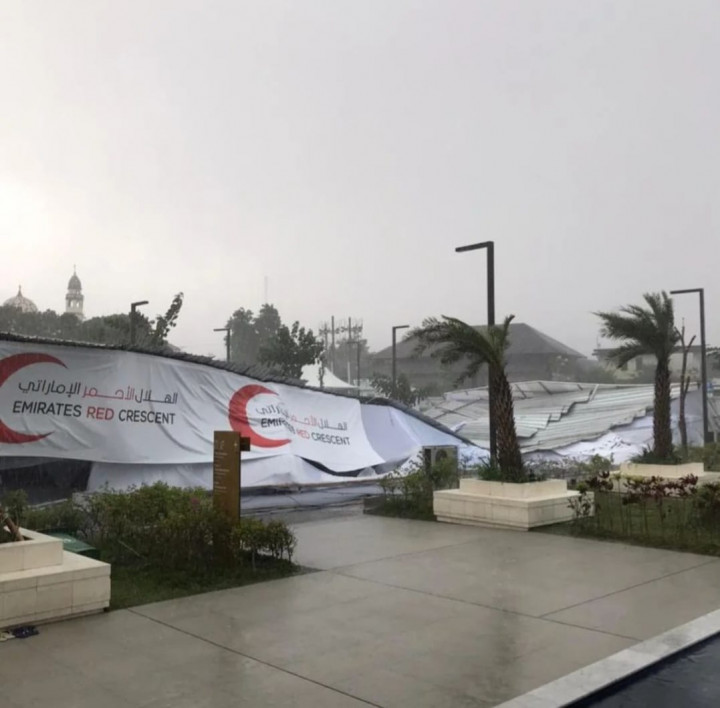 Tenda Buka Bersama Masjid Sheikh Zayed Solo Roboh