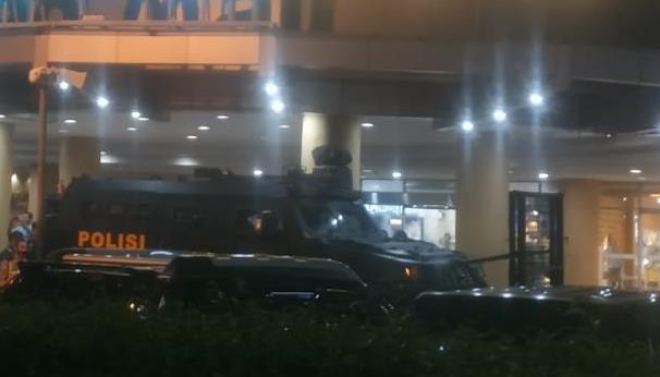 Lawan Persija di Bekasi, Pemain Persib Bandung Naik 4 Mobil Baracuda