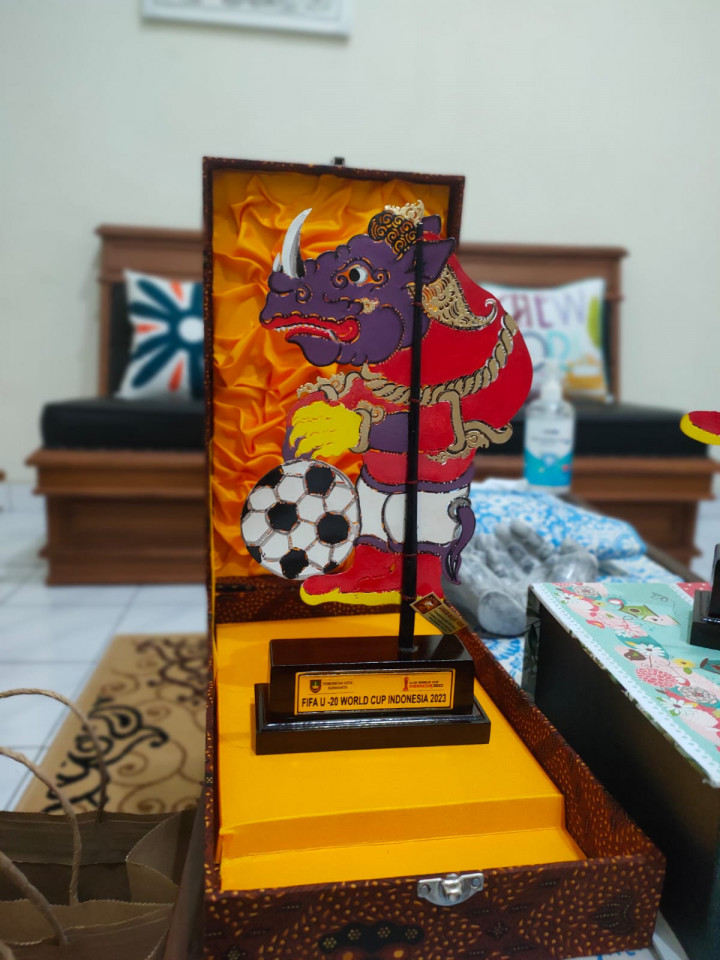 Ikut Kena Imbas, Perajin Suvenir Piala Dunia U-20 di Solo Terpaksa Telan Pil Pahit