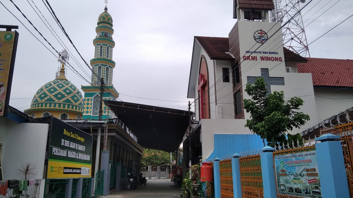 Harmonis, Masjid dan Gereja di Pati Rukun Berdampingan