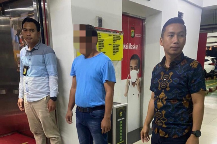 Dua Tersangka Dugaan Korupsi Dana Hibah Pemprov Kepri Ditangkap