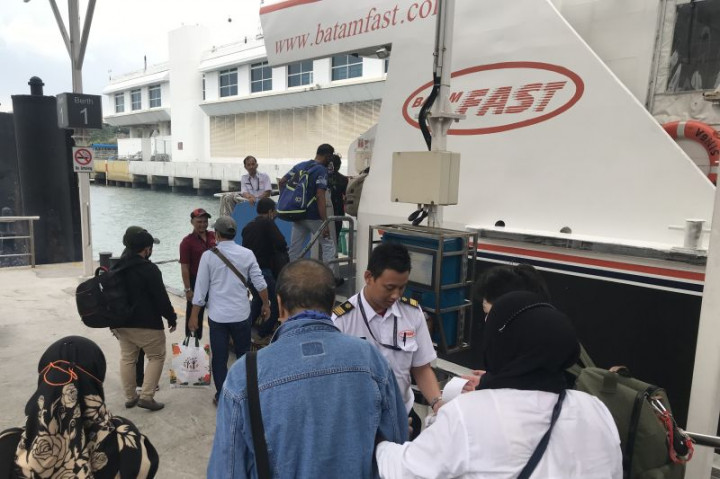 Imigrasi Batam Tunda Keberangkatan 2.715 WNI Diduga PMI Ilegal