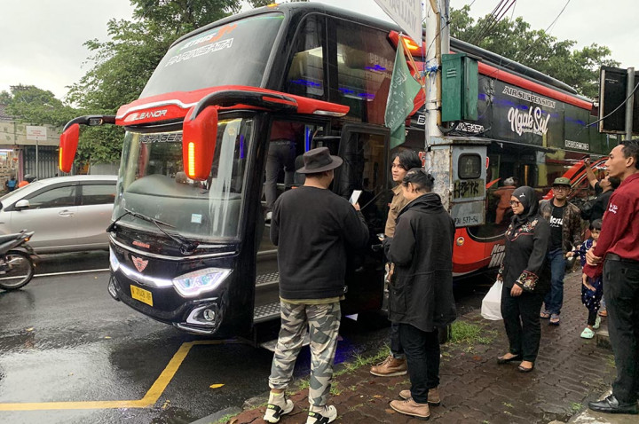 Ngabuburit ala Sultan di Atas Bus, Apa Saja Fasilitasnya?