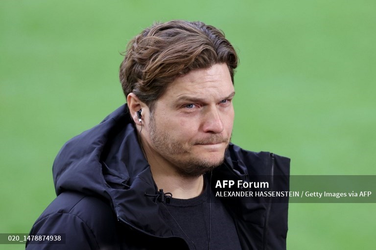 Pelatih Borussia Dortmund, Edin Terzic (AFP/Alexander Hassenstein)