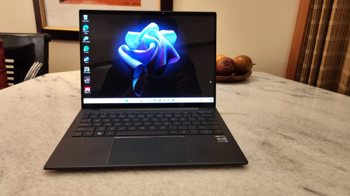 Review Laptop HP Elite Dragonfly G3, Tipis Jamin Produktivitas