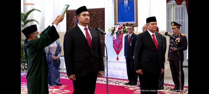 Jokowi Resmi Lantik Dito Ariotedjo Sebagai Menpora