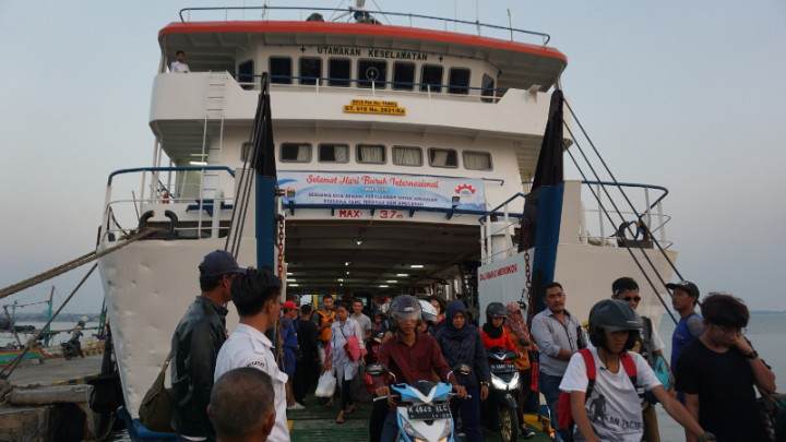 Harga Tiket Penyeberangan di Jepara Stabil