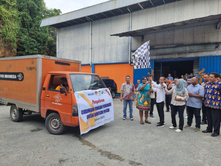 Bagikan Bansos Beras, Pos Indonesia Targetkan Rampung Sebelum Idulfitri