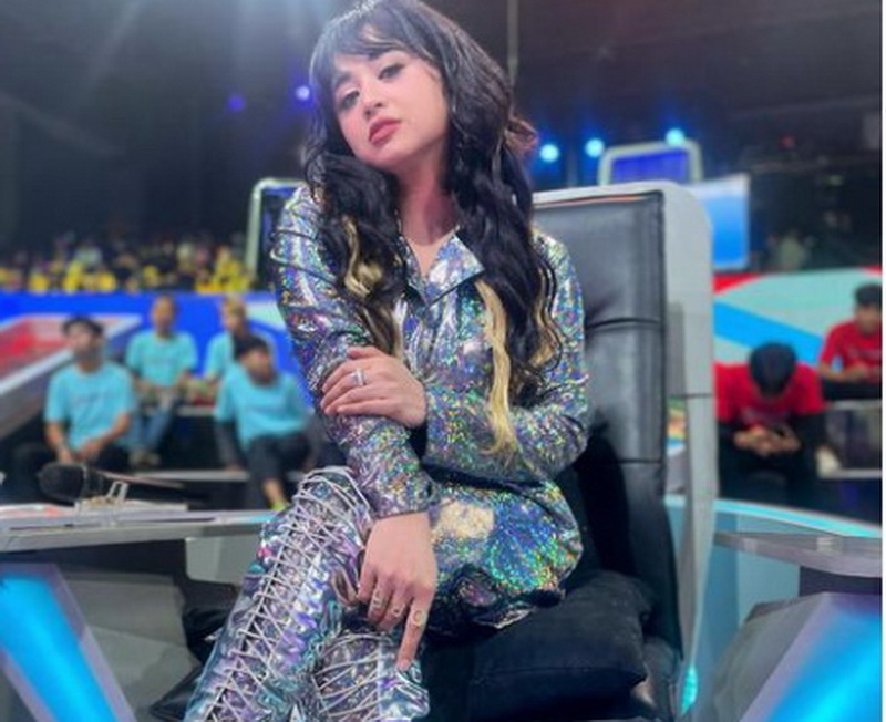 Dewi Perssik (Foto: instagram)