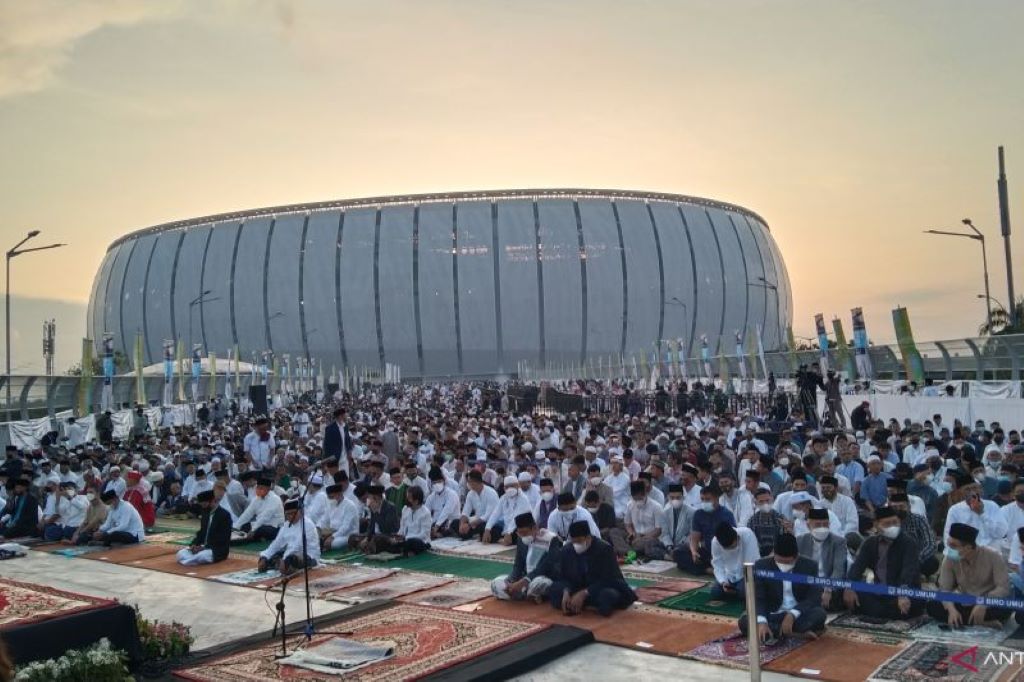 Salat Idulfitri di JIS/Branda Antara