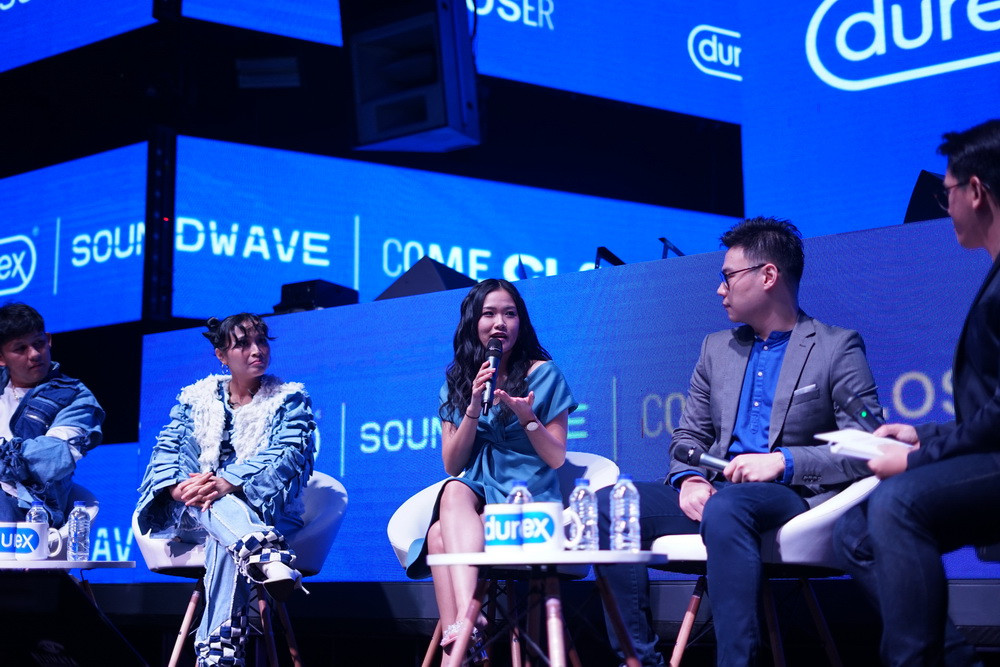 Inez Kristanti pada acara talkshow Durex dan peluncuran lagu Come Closer (Foto: instagram)
