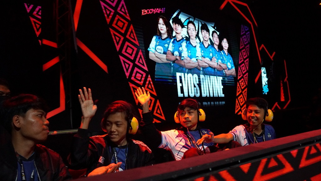 Tim Evos Divine.