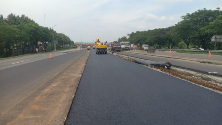 Jalur Tol Cipali Diperlebar Menjelang Arus Mudik