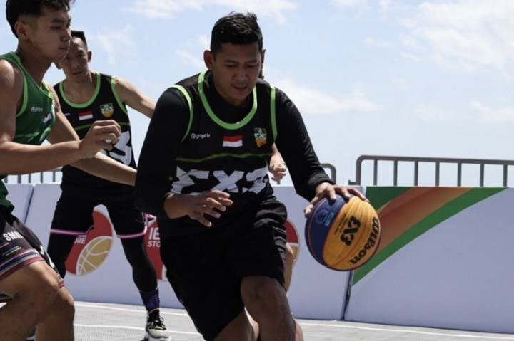 Dua Legenda IBL Tukangi Timnas Bola Basket 3x3 Indonesia
