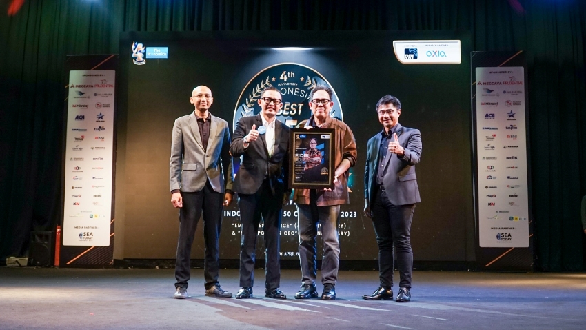 Gelaran ajang Indonesia Best 50 CEO Awards 2023 Employees Choice & Indonesia Most Popular CEO 2023 .