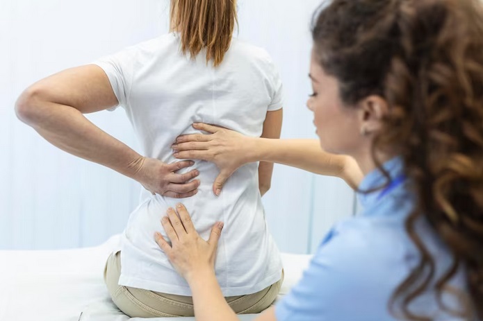 Skoliosis, Kelainan Tulang Belakang yang Kerap Dialami Remaja dan Perempuan