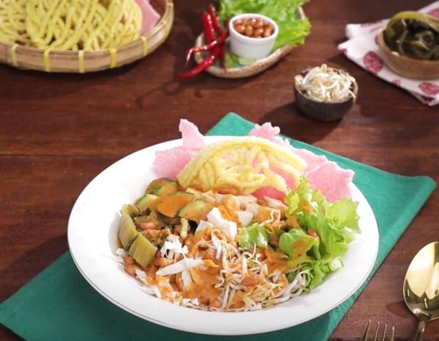 Sontek resep asinan Betawi, pas banget dikudap setelah buka puasa. (Foto: Dok. Endeus TV)