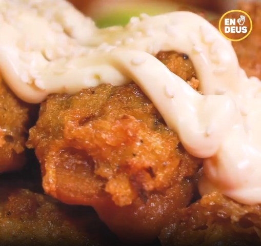 Resep cakwe dengan mayones. Dijamin mantap untuk kudapan buka puasa. (Foto: Dok. Endeus TV)