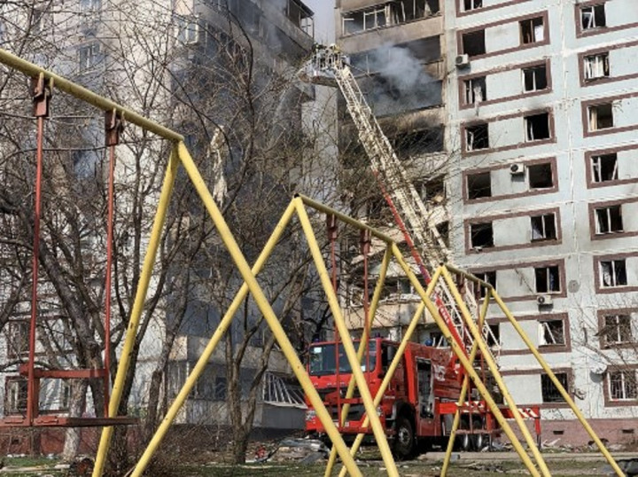 3 Orang Tewas 5 Terluka dalam Serangan Rusia di Zaporizhzhia Ukraina