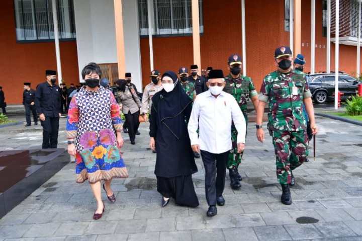 Percepat Industri Halal, Wapres Hadiri Pengukuhan Komite Keuangan Syariah Kalsel