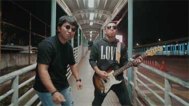 Dari Balik Meja Studio, Dennis Talakua Kini Muncul Rilis Single 