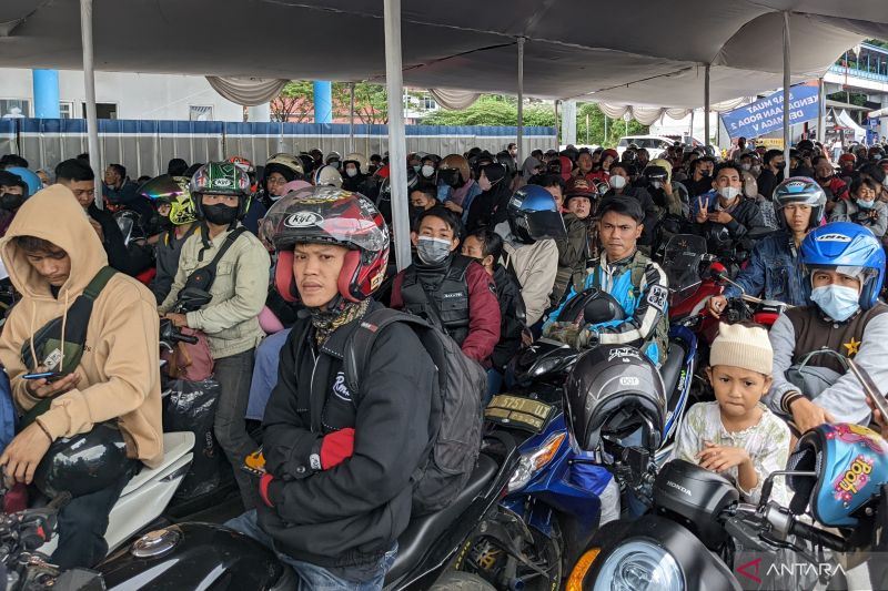 Biar Pemudik <i>Gak Keder</i>, Simak Aturan Penyeberangan di Merak dan Ciwandan