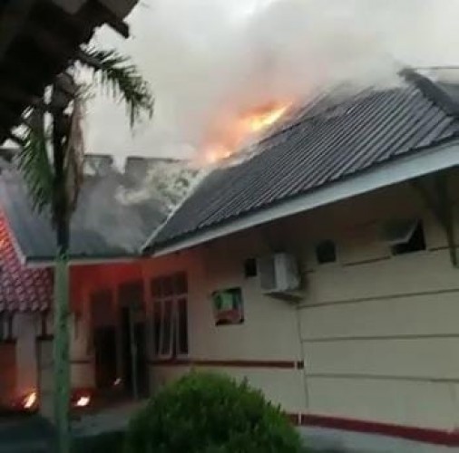 Trafo Listrik Tersambar Petir, RSUD Lampung Tengah Kebakaran