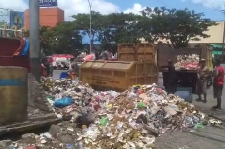 Musim Durian, Sampah Kulit si Raja Buah Capai 25 Ton Sehari di Ambon