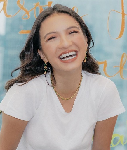 Selalu Terlihat Segar Selama Puasa, Begini Cara Raline Shah Merawat Kulitnya