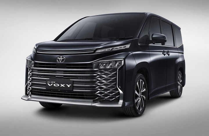 Fitur EPB Toyota Voxy Beresiko Mengalami Malfungsi, Ini Penyebabnya