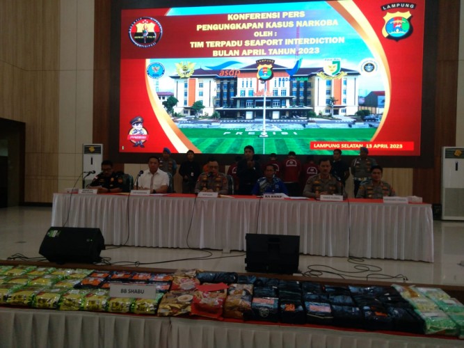 Polda Lampung Gagalkan Penyelundupan 64 Kg Sabu di Pelabuhan Bakauheni
