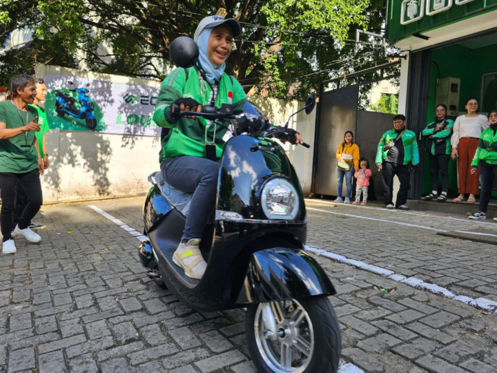 Bantu Driver Ojol, Motor Listrik Ini Diskon Rp7 Juta Tanpa Syarat
