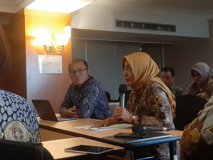 Tak Ada Jalur Beasiswa 