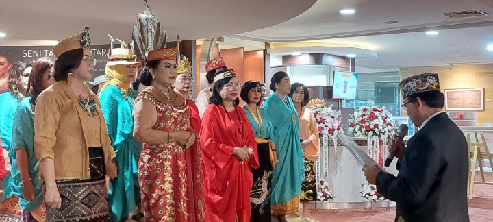 Lembaga Perempuan Dayak Nasional Kini Punya Ketua Baru, Ini Profilnya