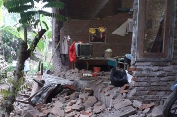 Satu Rumah di Jember Rusak Akibat Gempa Tuban