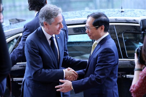 Tiba di Vietnam, Menlu AS Gerak Cepat Perkuat Kerja sama Halau Tiongkok